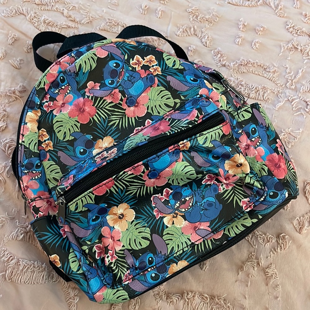 Disney’s Lilo & Stitch backpack mini bag Disneyland vacation travel bag New cute